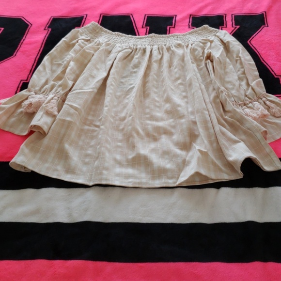 🩷 Gorgeous Boho Off The Shoulder Top - Picture 3 of 8